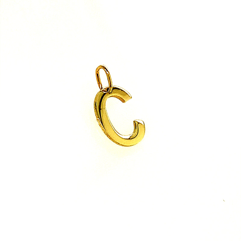 Dije (inicial C) en oro amarillo 10k