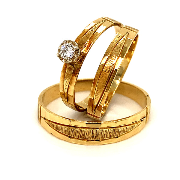 (MIA) Trío de anillos con diamante en oro amarillo 18kt  ANTES: $995.00