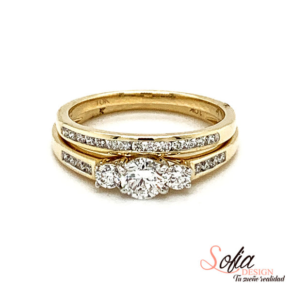(SOFIA) Set de anillos con diamantes en oro amarillo 10kt.  ANTES: $1,399.00
