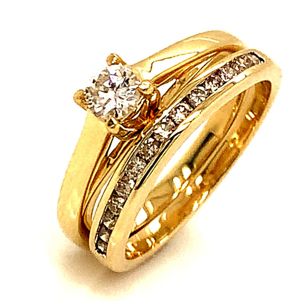 (SOFIA) Set de anillos de diamantes en oro amarillo 10Kt.  ANTES: $1,099.00