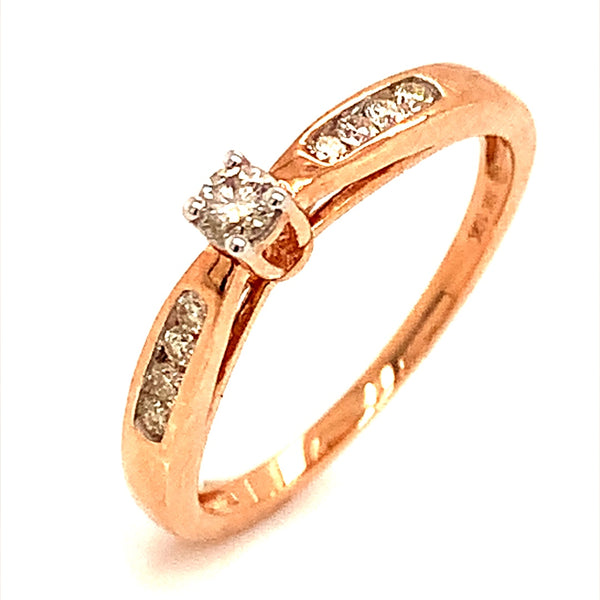 (SOFIA) Anillo con diamantes en oro rosado 10k  ANTES: $399.00