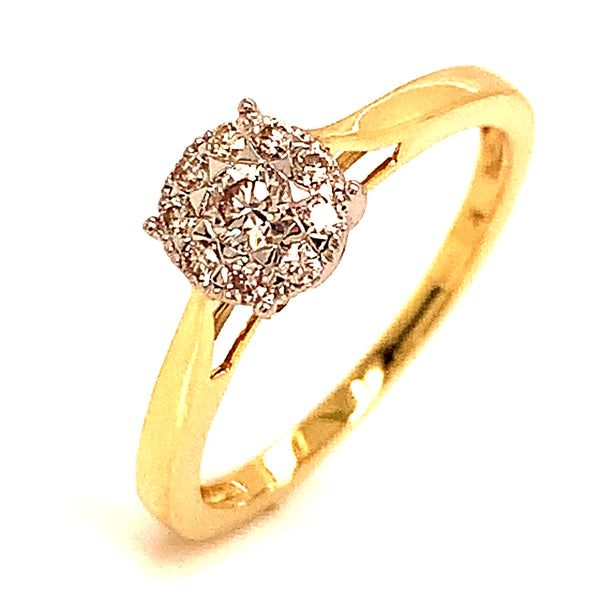 (SOFIA) Anillo con diamantes en oro amarillo 10kt.
