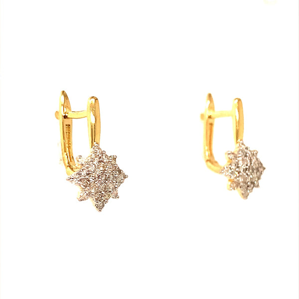 (SOFIA) Aretes con diamantes en oro amarillo 10kt  ANTES: $499.00