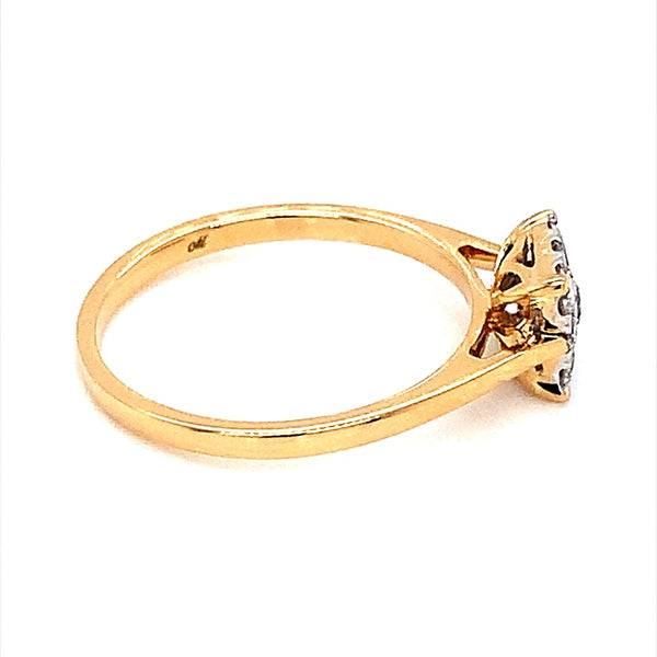 (Mia) Anillo con diamantes en oro amarillo 18kt  ANTES: $729.00
