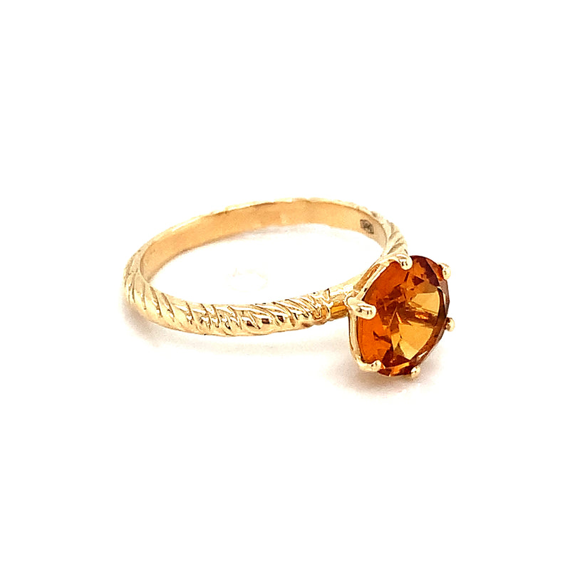 Anillo de citrino en oro amarillo 14kt.