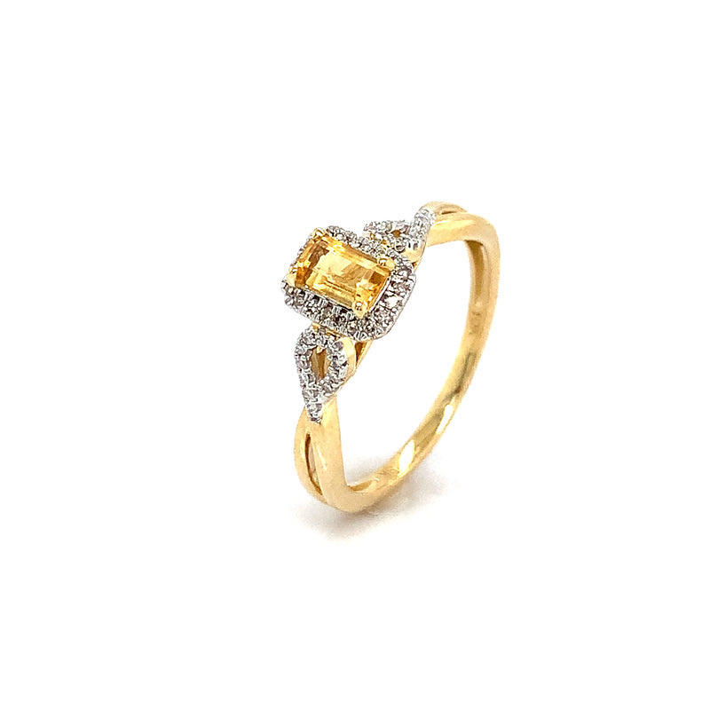 Anillo de Citrino con diamantes en oro amarillo 10kt.