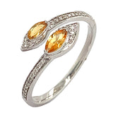 Anillo de citrino con diamantes en oro blanco 10kt.
