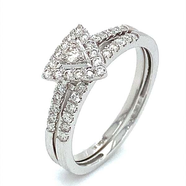 (SOFIA) Set de anillos de diamantes en oro blanco 10Kt.  ANTES: $699.00