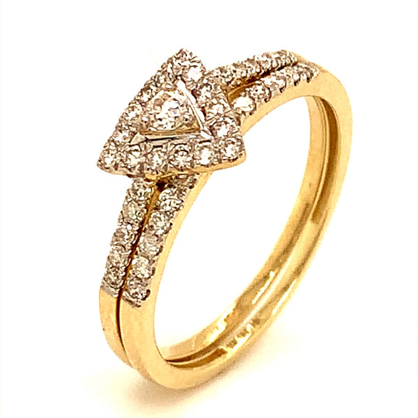 (SOFIA) Set de anillos de diamantes en oro amarillo 10Kt.  ANTES: $699.00