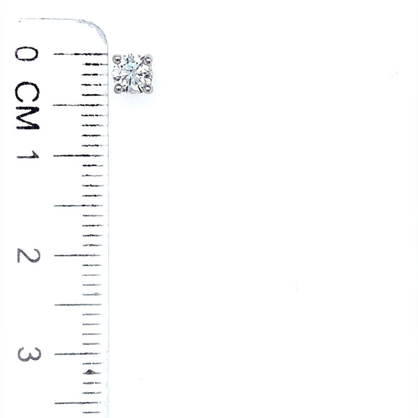 (LD) Aretes con diamantes de laboratorio en oro blanco 14kt.