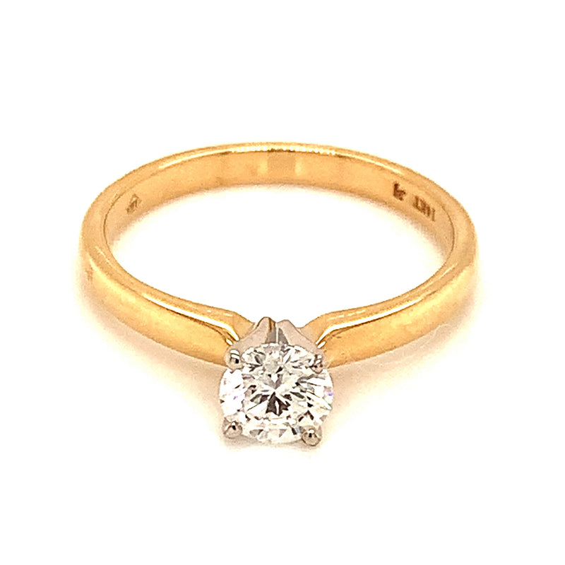 (LD) Anillo con diamante de laboratorio en oro amarillo 14kt.