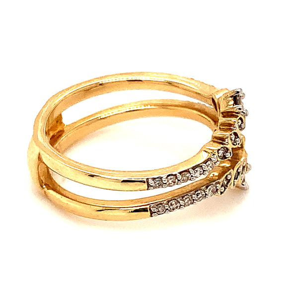 (SOFIA) Bandas con diamantes en oro amarillo 10kt.