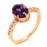 Anillo de amatista con diamantes en oro rosado 14k.