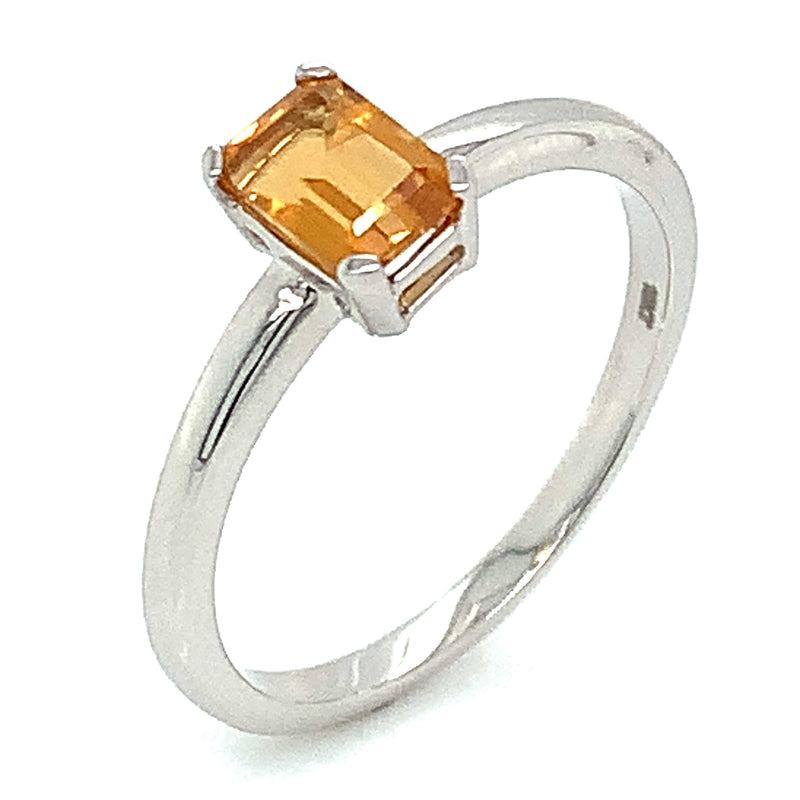 Anillo de citrino en oro blanco 10kt.  ANTES: $329.00