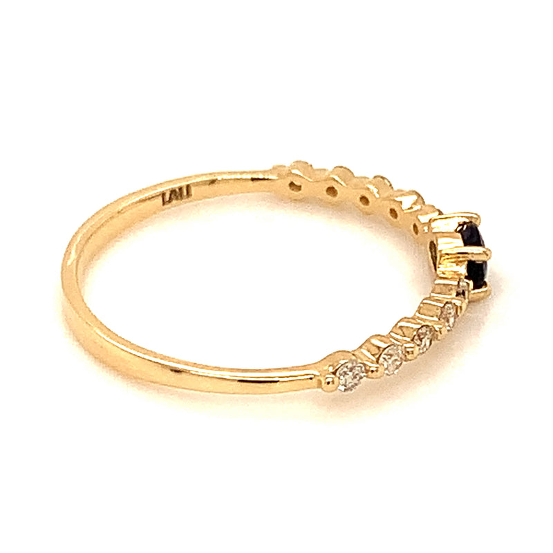 Anillo de zafiro con diamantes en oro amarillo 14k