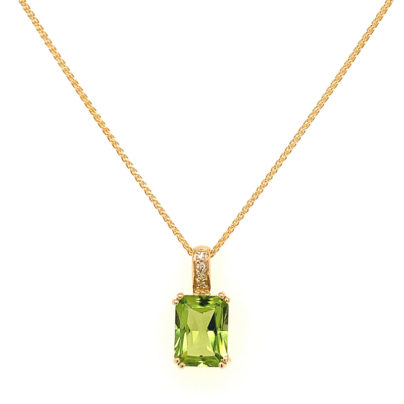 Collar de peridoto con diamantes en oro amarillo 14k