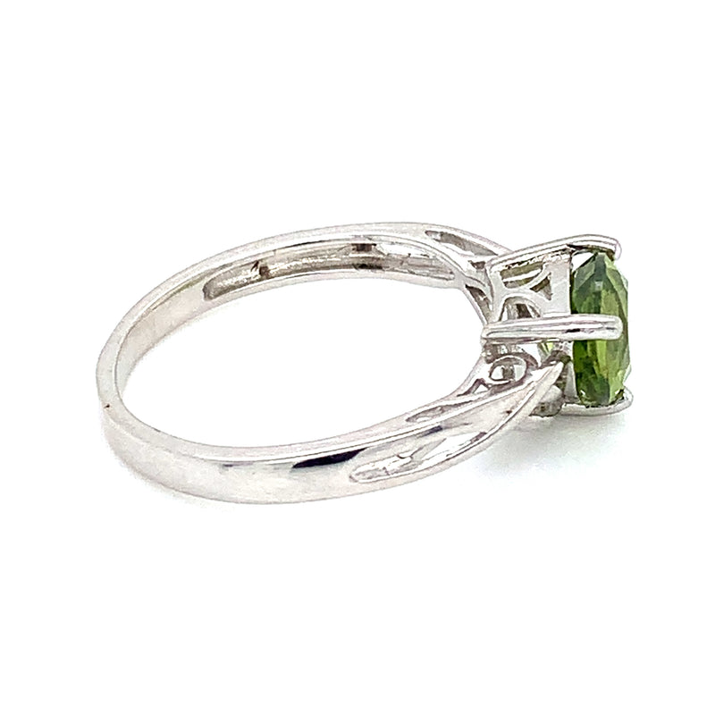 Anillo de cuarzo peridoto en plata 925