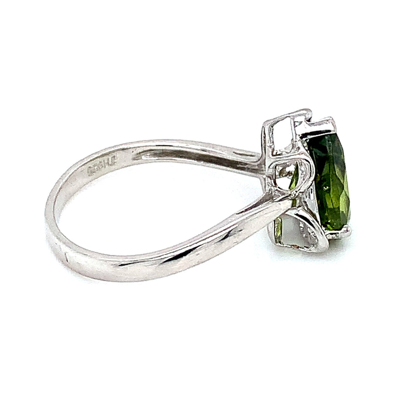 Anillo de cuarzo peridoto en plata 925