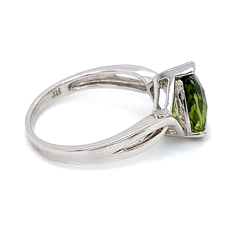 Anillo de cuarzo peridoto en plata 925