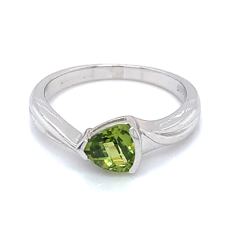 Anillo de cuarzo peridoto en plata 925