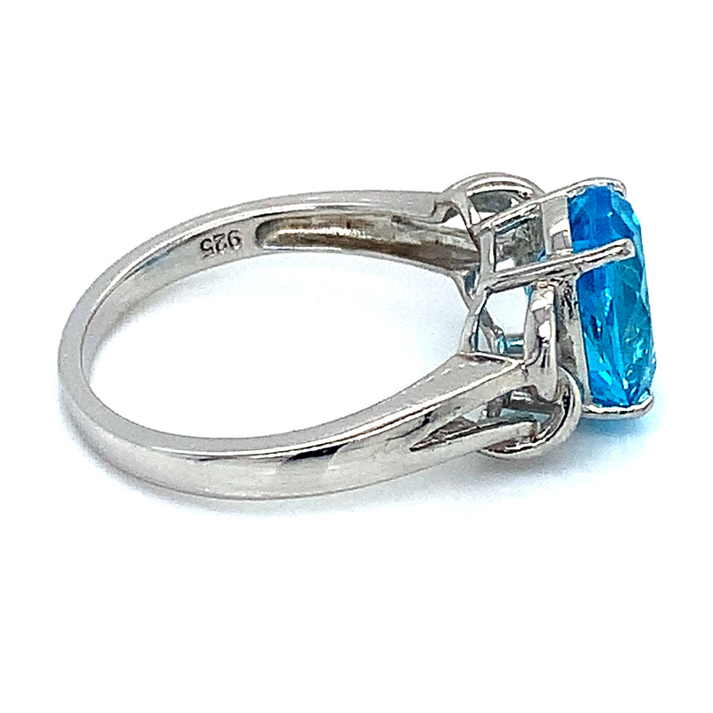 Anillo de cuarzo azul en plata 925 ANTES: $105.00