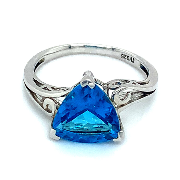 Anillo de cuarzo azul en plata 925 ANTES: $90.00