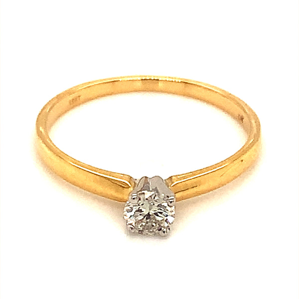 (MIA) Anillo con diamante en oro amarillo 18kt.