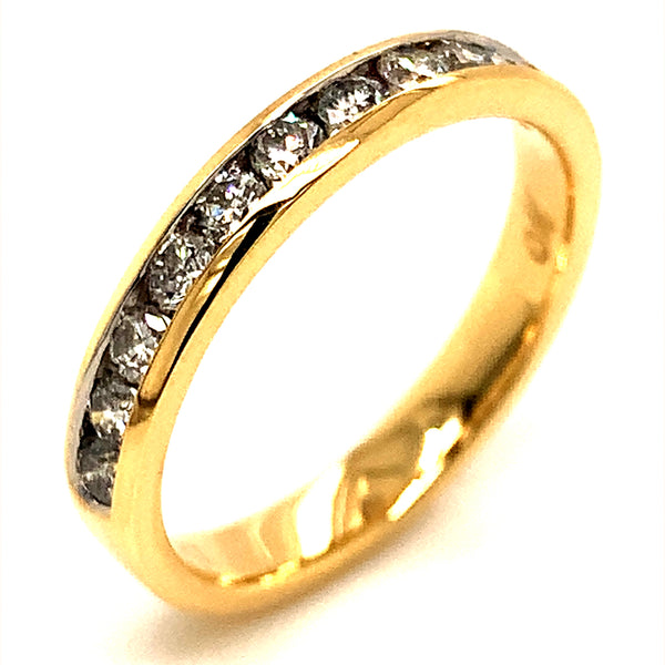 (MIA) Banda con diamantes en oro amarillo 18kt.