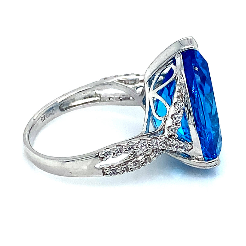 Anillo de cuarzo azul en plata 925 ANTES: $390.00