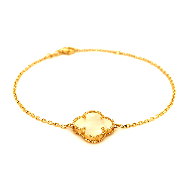 Pulsera (trébol nacar blanco) en amarillo 18k. 17/19cm