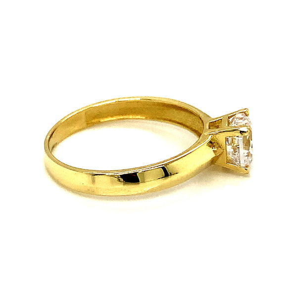 Anillo con circones en oro amarillo 10k - DGjoyeros