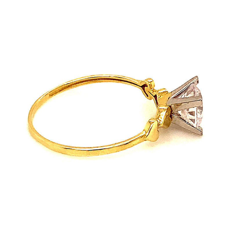 Anillo con circones en oro amarillo 10kt. - DGjoyeros