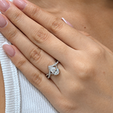 (LD) Anillo con diamante de laboratorio en oro blanco 14kt. D-1.28Cts.
