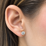 (LD) Aretes con diamantes de laboratorio en oro blanco 10KT.