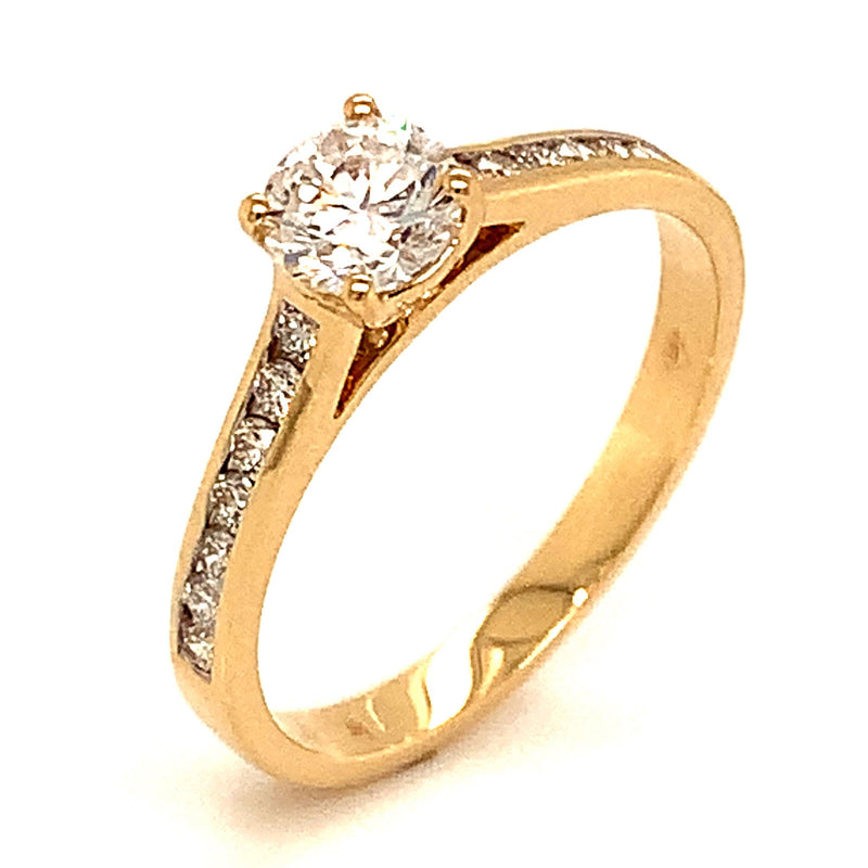 (LD) Anillo con diamantes de laboratorio en oro amarillo 14kt. - DGjoyeros