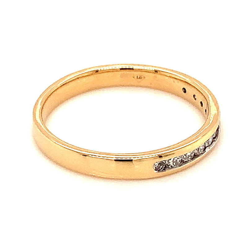 (LD) Banda con diamantes de laboratorio en oro amarillo 14kt. - DGjoyeros