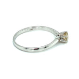 (MIA) Anillo con diamante en oro blanco 18kt. - DGjoyeros