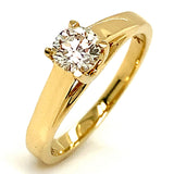 (SOFIA) Anillo con diamante en oro amarillo 10kt.