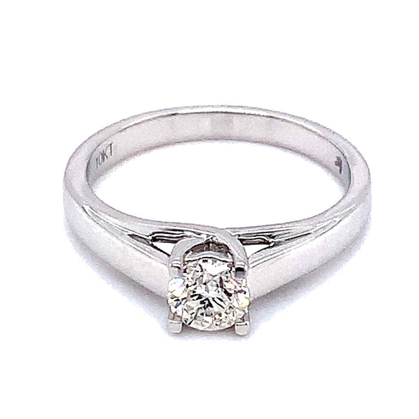 (SOFIA) Anillo con diamante en oro blanco 10kt. - DGjoyeros