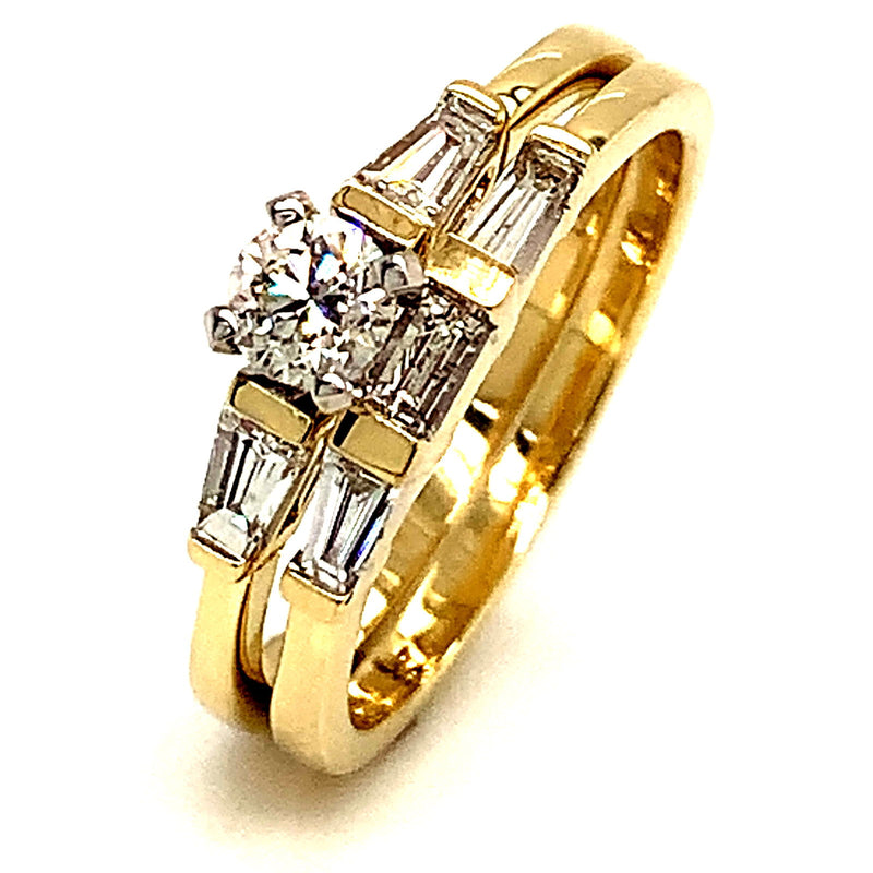 (SOFIA) Set de anillos con diamantes en oro amarillo 10Kt. - DGjoyeros
