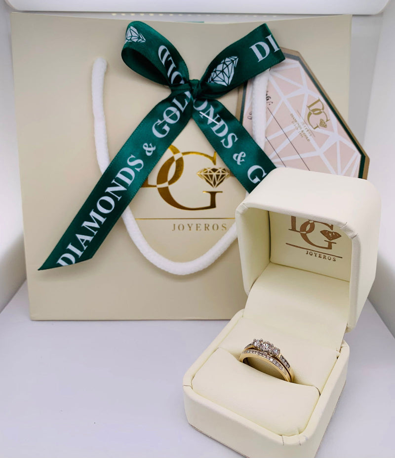 (SOFIA) Set de anillos con diamantes en oro amarillo 10kt. - DGjoyeros