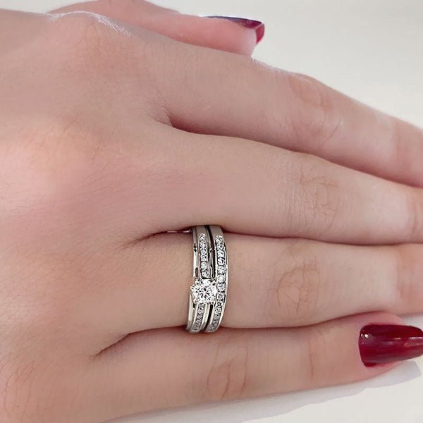 (SOFIA) Set de anillos con diamantes en oro blanco 10kt. - DGjoyeros