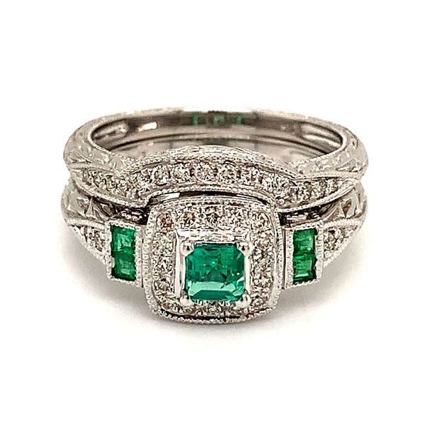 (SOFIA) Set de anillos con diamantes y esmeraldas en oro blanco 10Kt. - DGjoyeros
