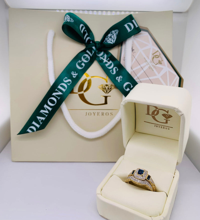 (SOFIA) Set de anillos con diamantes y zafiros en oro amarillo 10Kt. - DGjoyeros