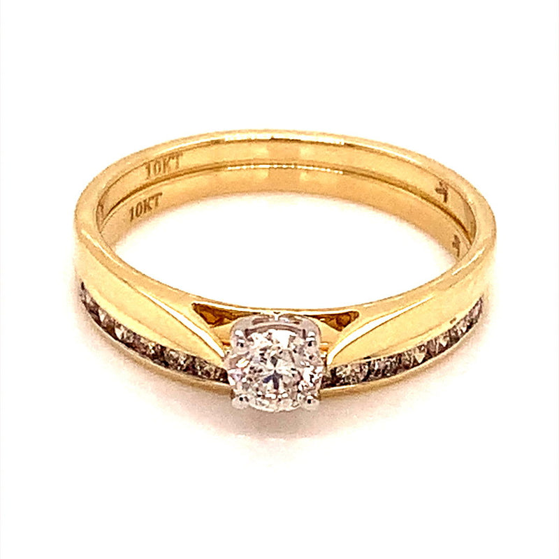(SOFIA) Set de anillos de diamantes en oro amarillo 10Kt. - DGjoyeros