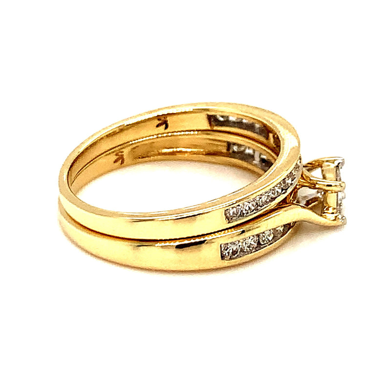(SOFIA) Set de anillos de diamantes en oro amarillo 10kt. - DGjoyeros