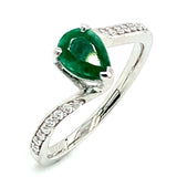Anillo con esmeralda en plata 925