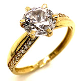 Anillo con circones en oro amarillo 10kt.