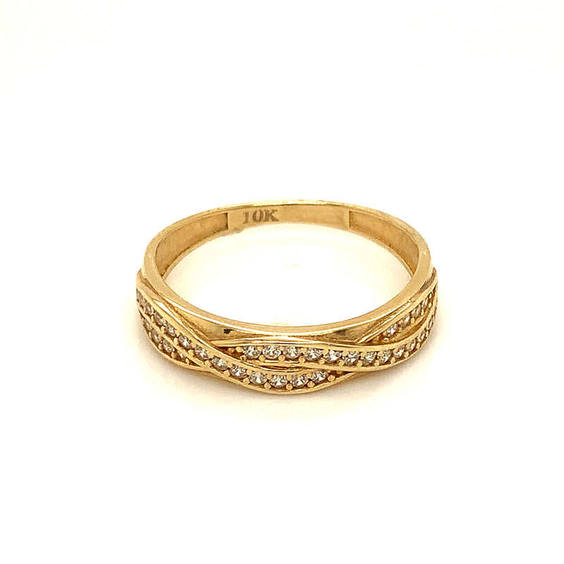 Anillo con circones en oro amarillo 10kt.