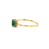 Anillo con esmeralda en oro amarillo 18kt.